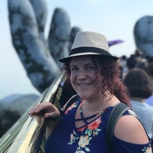 Meet your Posher, Stephanie